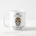 Caneca De Café Mãe Mug Personalizada, apenas uma garota que ama c<br><div class="desc">Mãe Mug Personalizada,  Só uma garota que ama Skulls Coffee Mug</div>