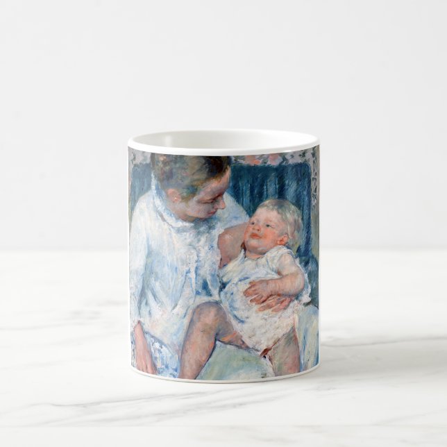 Caneca De Café Mãe prestes a lavar seu filho sonolento, Cassatt (Centro)