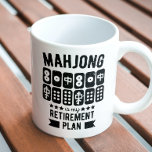 Caneca De Café Mahjong é meu plano de aposentadoria | Funny mahjo<br><div class="desc">Mahjong é meu plano de aposentadoria é divertido para todos que amam mahjong. Também pode ser dado como presente de aniversário ou de Natal ao seu melhor amigo ou parente que também ama o jogo mahjong. Design também se encaixa a tempo para o dia do dia de as mães, dia...</div>