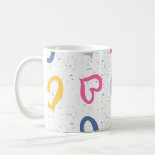 Caneca de Café Malhada e Colorida com Corações Cap