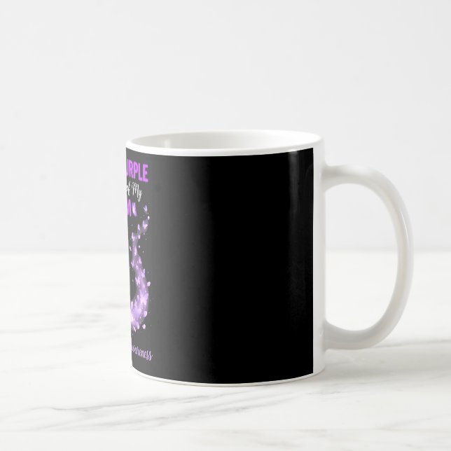 Caneca De Café Mama usa roxo em memória da doença de Alzheimer da (Direita)
