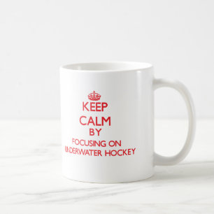 Caneca De Café Mantenha a calma centrando-se sobre sobre o hóque