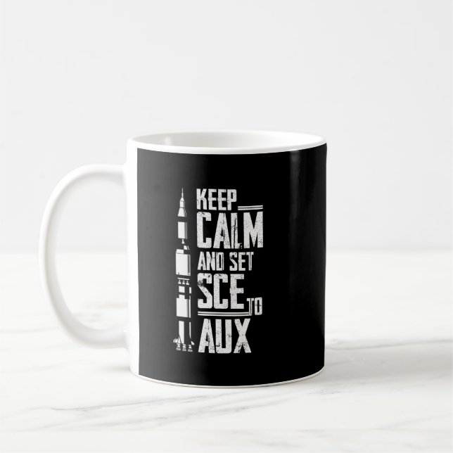 Caneca De Café Mantenha calma e defina SCE para AUX com Saturno p (Esquerda)