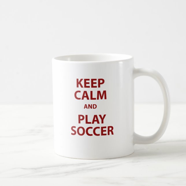 Caneca De Café Mantenha o futebol da calma e do jogo (Direita)