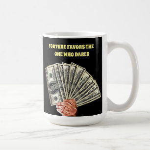 Caneca De Café mão segurando notas de cem dólares arte do dinheir