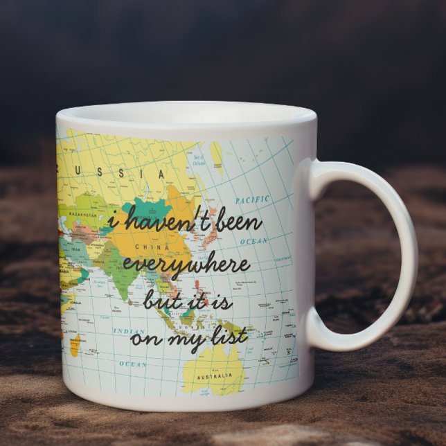 Caneca De Café Mapa do Mundo - Eu não estive em todo lugar... (This funky mug is a fantastic gift option for backpackers, adventures and world explorers.)