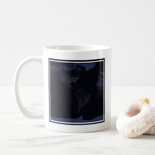 Caneca De Café Mapa Global das Luzes da Cidade da Terra à Noite. (Com Donut)