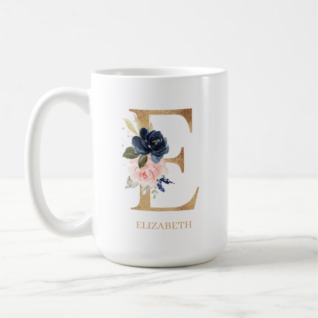 Caneca De Café Marinho Blush Floral Monograma - Letra "E" Persona (Esquerda)