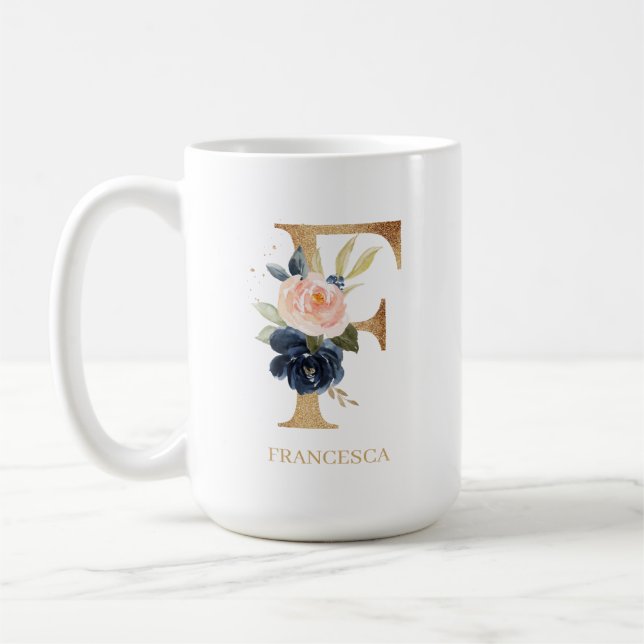 Caneca De Café Marinho Blush Floral Monograma - Letra "F" Persona (Esquerda)