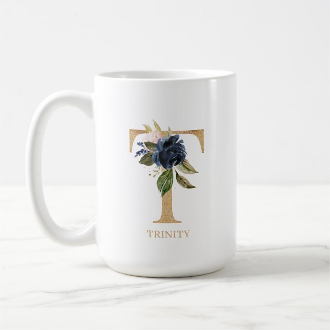 Caneca De Café Marinho Blush Floral Monograma - Letra "T" Persona (Esquerda)