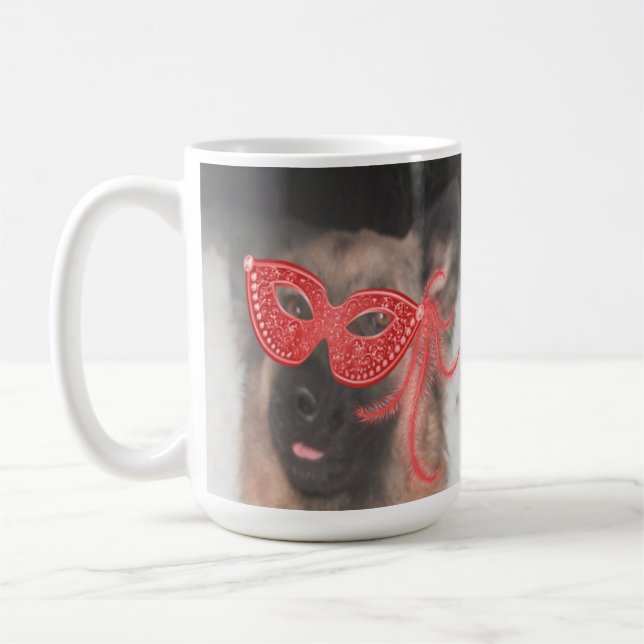 Caneca De Café Máscara Vermelha Mardi Gras German shepherd (Esquerda)