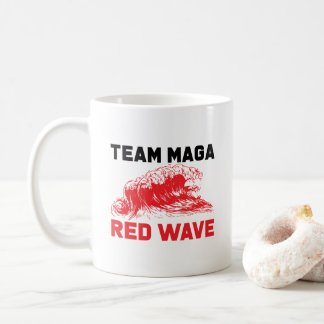 Caneca De Café Mata de café de onda vermelha da equipe maga