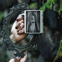 Caneca De Café Mau freira numa catedral escura