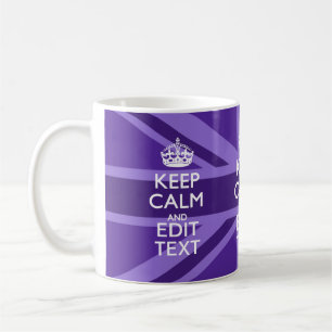 Caneca De Café Mauve Roxo Mantém Calma E A Sua Tomada De Texto