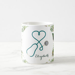 Caneca De Café Médico De Enfermeiro Tropical Monograma