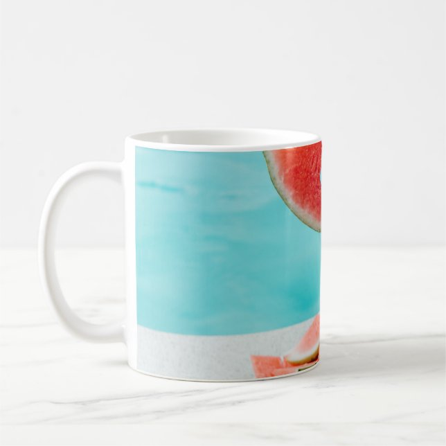 Caneca De Café Melancia fatiada em papel branco (Esquerda)