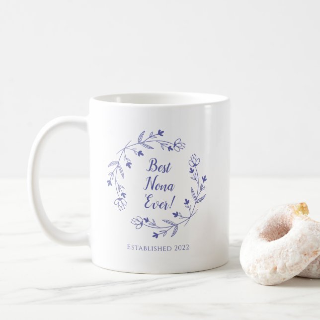 Caneca De Café Melhor Nona Nunca Floral De Ferida De Ano Periwink (Com Donut)