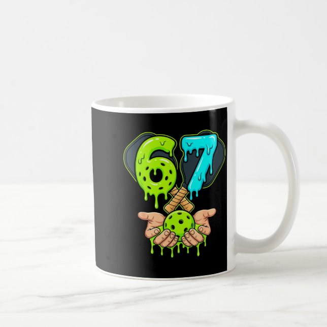 Caneca De Café Meme de pickleball dink duro fique fora da cozinha (Direita)