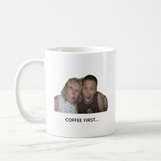 Caneca de Café Meme Divertida – Café Primeiro. Cao (Esquerda)