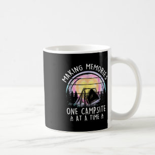 Caneca De Café Memórias De Fazer De Acampamento Em Um Local De Ca