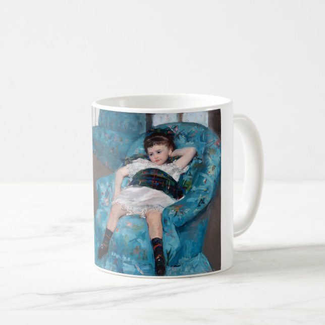 Caneca De Café Menina em uma cadeira azul, Cassatt (Frente Esquerda)