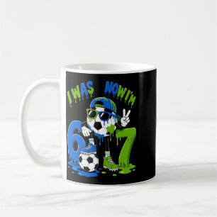 Caneca De Café Menino de 7 anos fazendo aniversário de futebol so