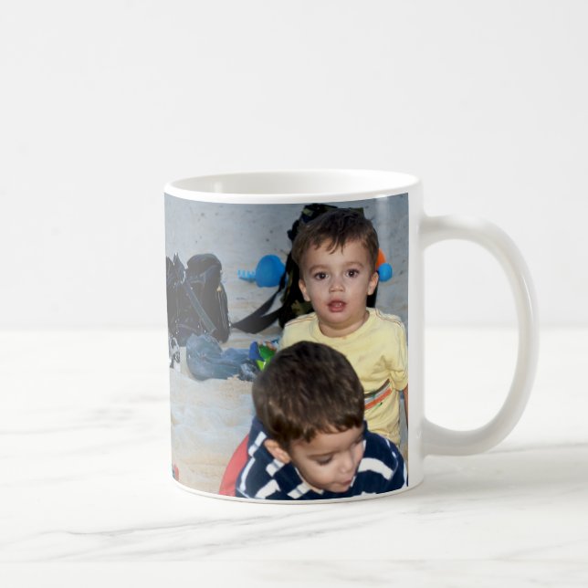 Caneca De Café Meninos na praia (Direita)