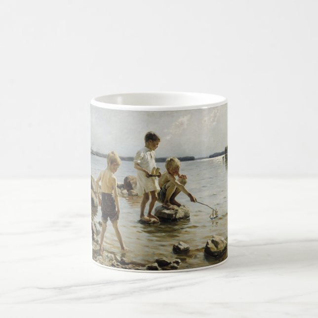 Caneca De Café Meninos tocando na praia (por Albert Edelsense) (Centro)