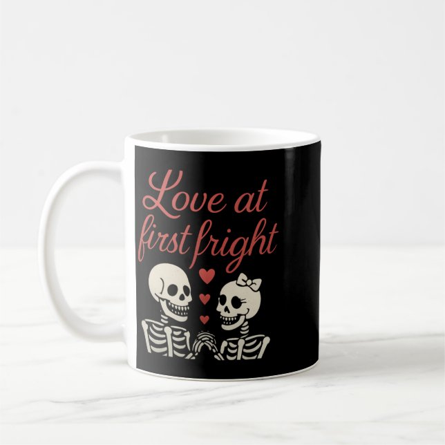 Caneca De Café Mens Love At First Fright Romantic Skeleton Couple (Esquerda)