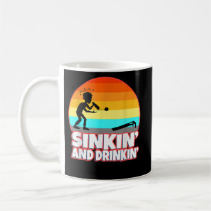 Caneca De Café Mens Sinkin e bebendo o buraco