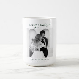 Caneca De Café Merry & Married - Personalized Newlywed Christmas