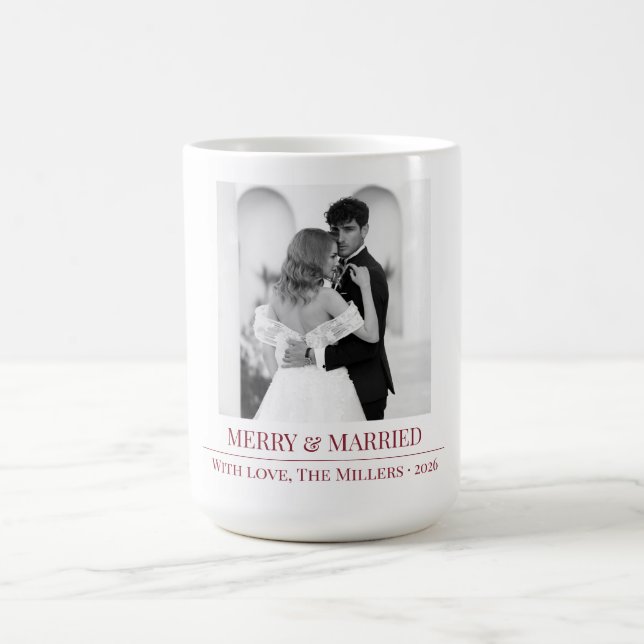 Caneca De Café Merry & Married - Personalized Newlywed Christmas  (Centro)