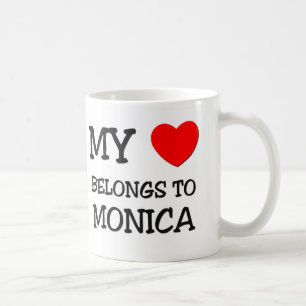Caneca De Café Meu coração pertence a MONICA