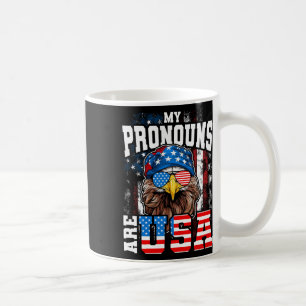 Caneca De Café Meus Pronomes São Águia Patriótica Dos EUA Engraça