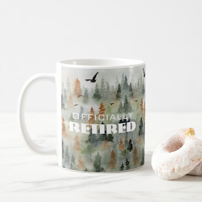 Caneca De Café Misty Forest Oficialmente Aposentado (Com Donut)