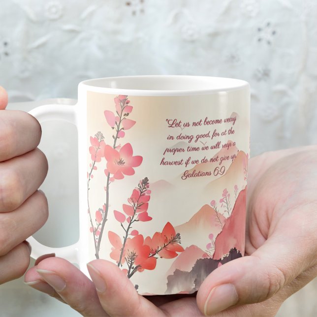 Caneca De Café Mocha Verona Sunset Mountain Meadow Bíblia Verse (Criador carregado)