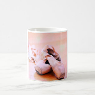 Caneca De Café Modelo cor-de-rosa da dança dos calçados de Poin