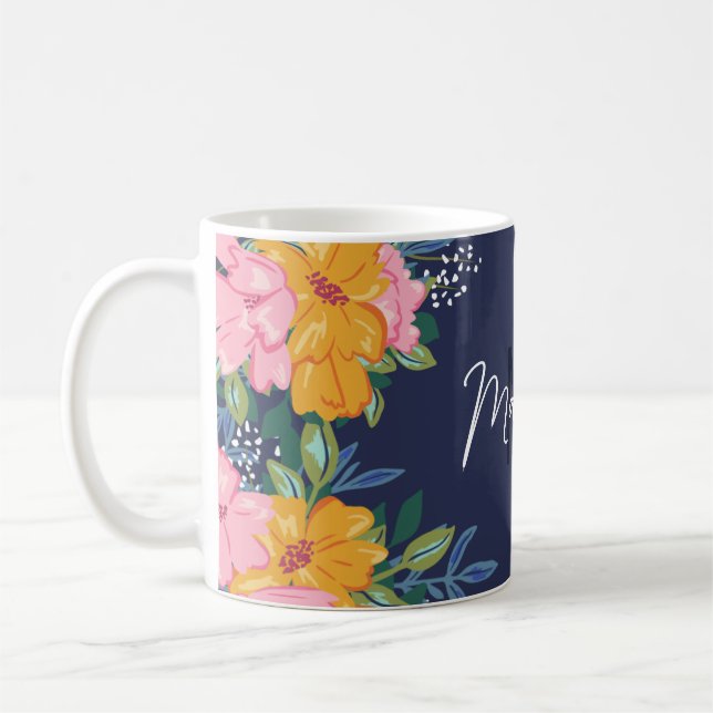 Caneca De Café Modern Pink & Yellow Floral Arrangement Monogram (Esquerda)