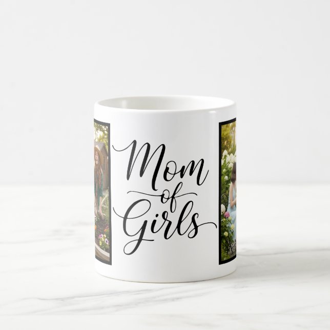 Caneca De Café Mom of Girls Elegant Modern Script 2 Photo (Centro)