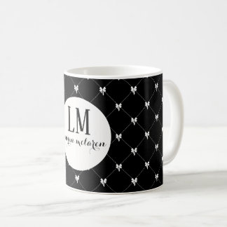 Caneca De Café Monogram Black & White Bow Script