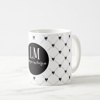 Caneca De Café Monogram White & Black Bow Script