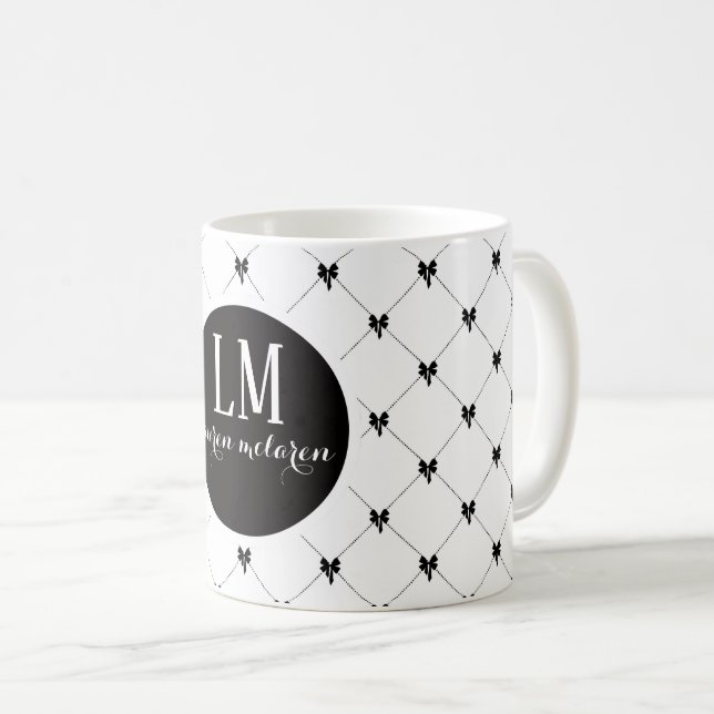Caneca De Café Monogram White & Black Bow Script (Frente Esquerda)
