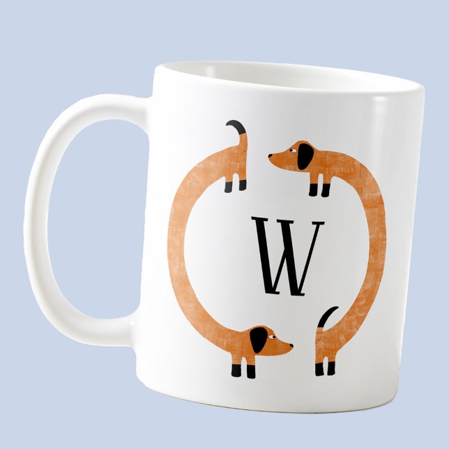Caneca De Café Monograma de Enchimento de Enchimento Engraçado (Fun Dachshund Wiener Sausage Dog personalized monogram initial coffee mug)
