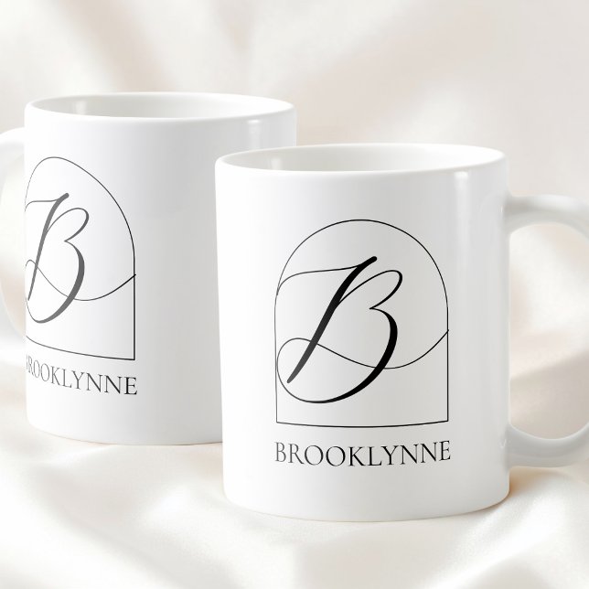 Caneca De Café Monograma de Nome Inicial B em Script Preto Arco M (Minimal Arch Black Script Initial B Name Monogram Coffee Mug)