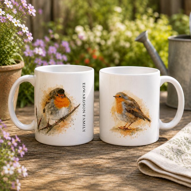 Caneca De Café Monograma de pássaro robin em aquarela fofa (Cute watercolor robin bird monogrammed coffee mug. You personal robin bird mug.)