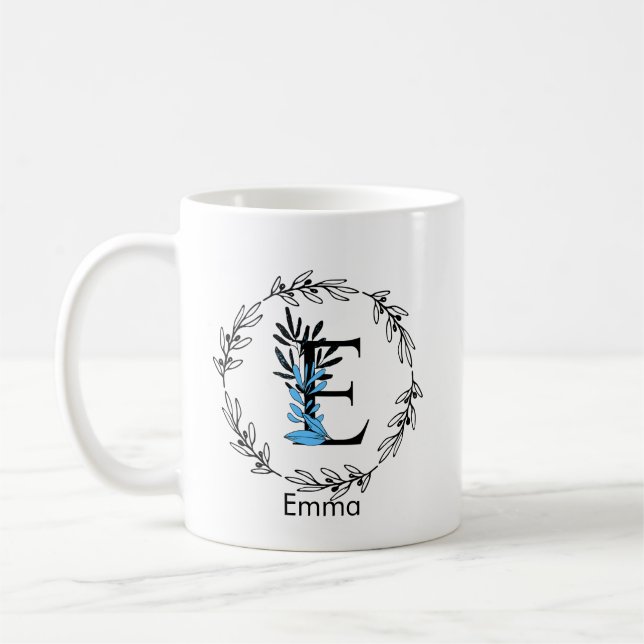 Caneca De Café Monograma Floral Azul - Mug de Café - Letra E (Esquerda)