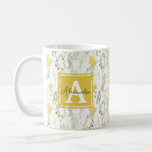 Caneca De Café Monograma Floral de Flores Amarelas Modernas Wispy