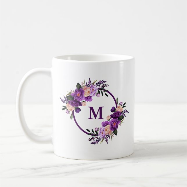 Caneca De Café Monograma floral ultravioleta roxo da aguarela (Esquerda)