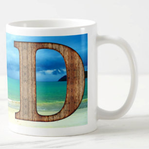 Caneca De Café Monograma inicial em madeira - Letra D, cena do oc
