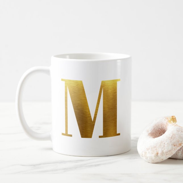 Caneca De Café Monograma M em Folha de Ouro Falso (Com Donut)